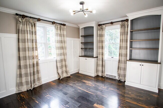 Building Photo - 7205 Canmore Ln NW