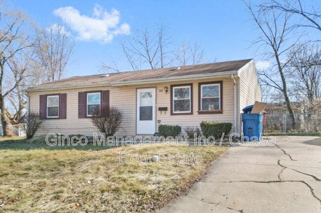 Building Photo - 594 Andover St