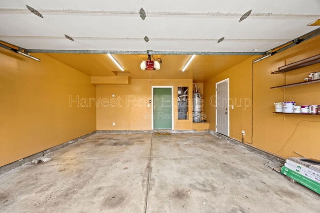 Building Photo - 22663 Vermont St