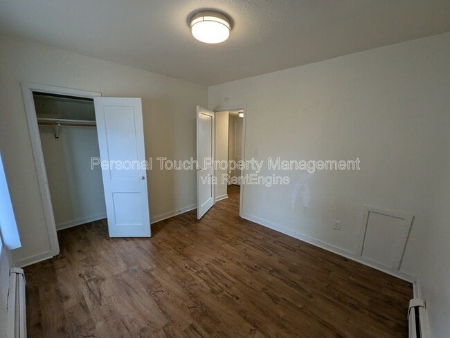 Building Photo - 541 2nd St N