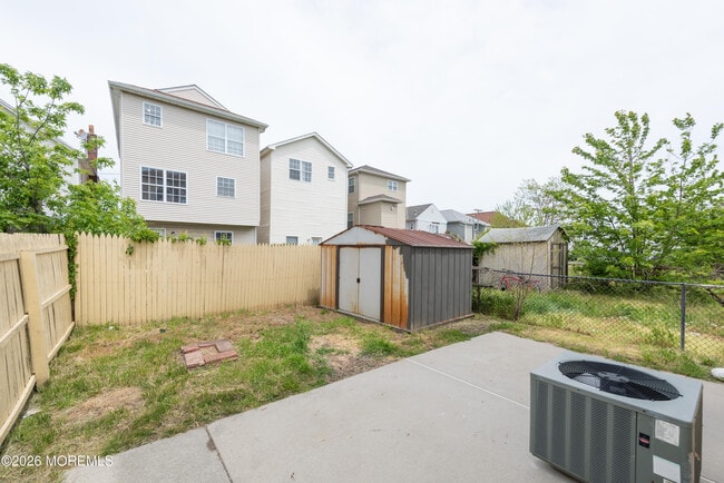 Building Photo - 41 Seabreeze Way