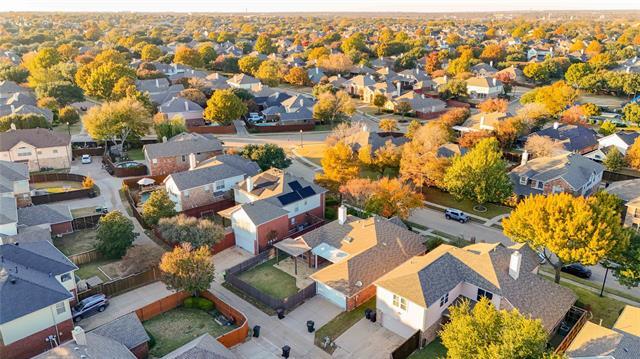 Building Photo - 2444 Elm Leaf Ln