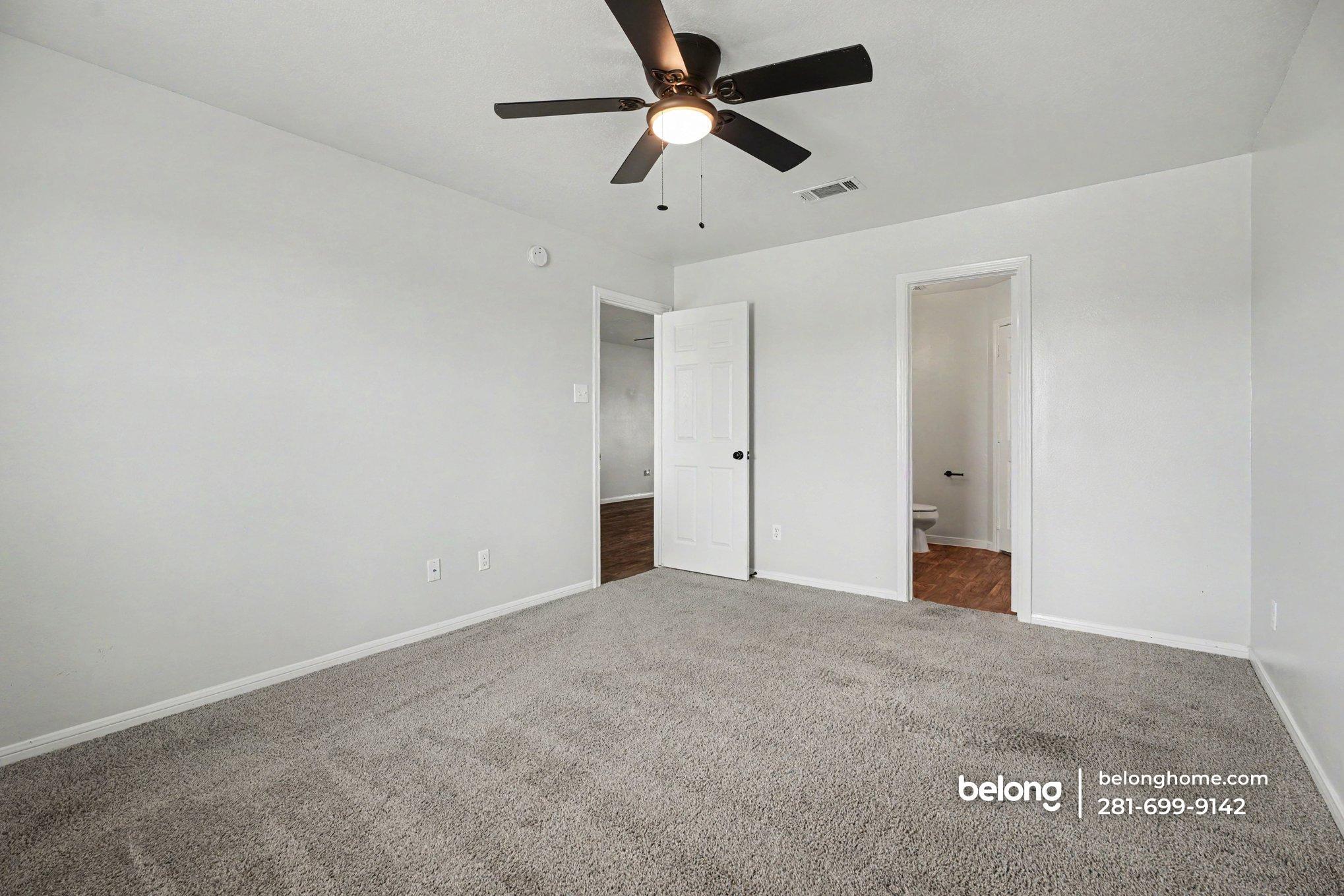 Building Photo - 5049 Hauna Ln