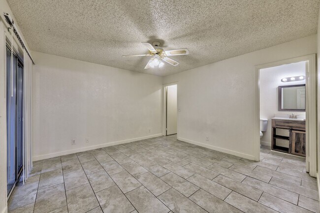 Building Photo - 221 N Lamb Blvd