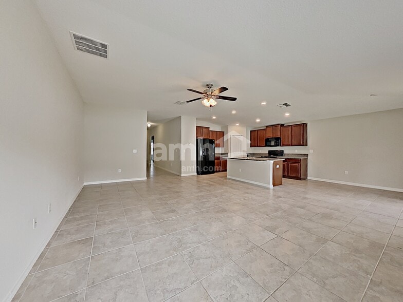 Building Photo - 10132 Carloway Hills Dr