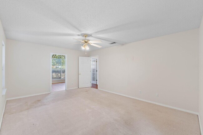 Building Photo - 4591 Scarlet Dr