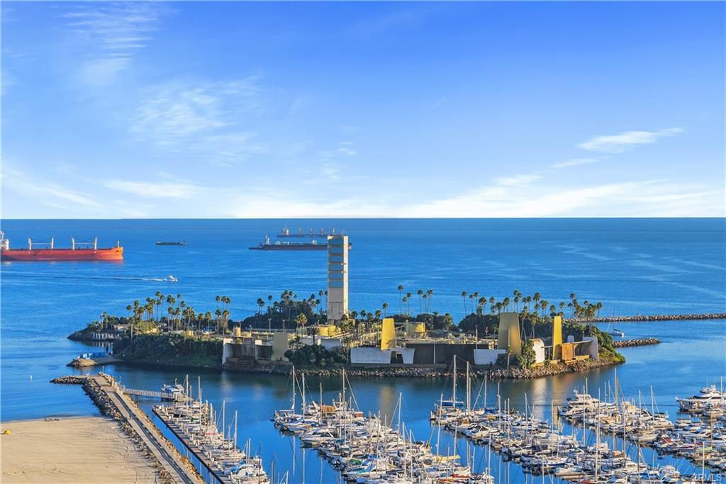 Building Photo - 700 E Ocean Blvd