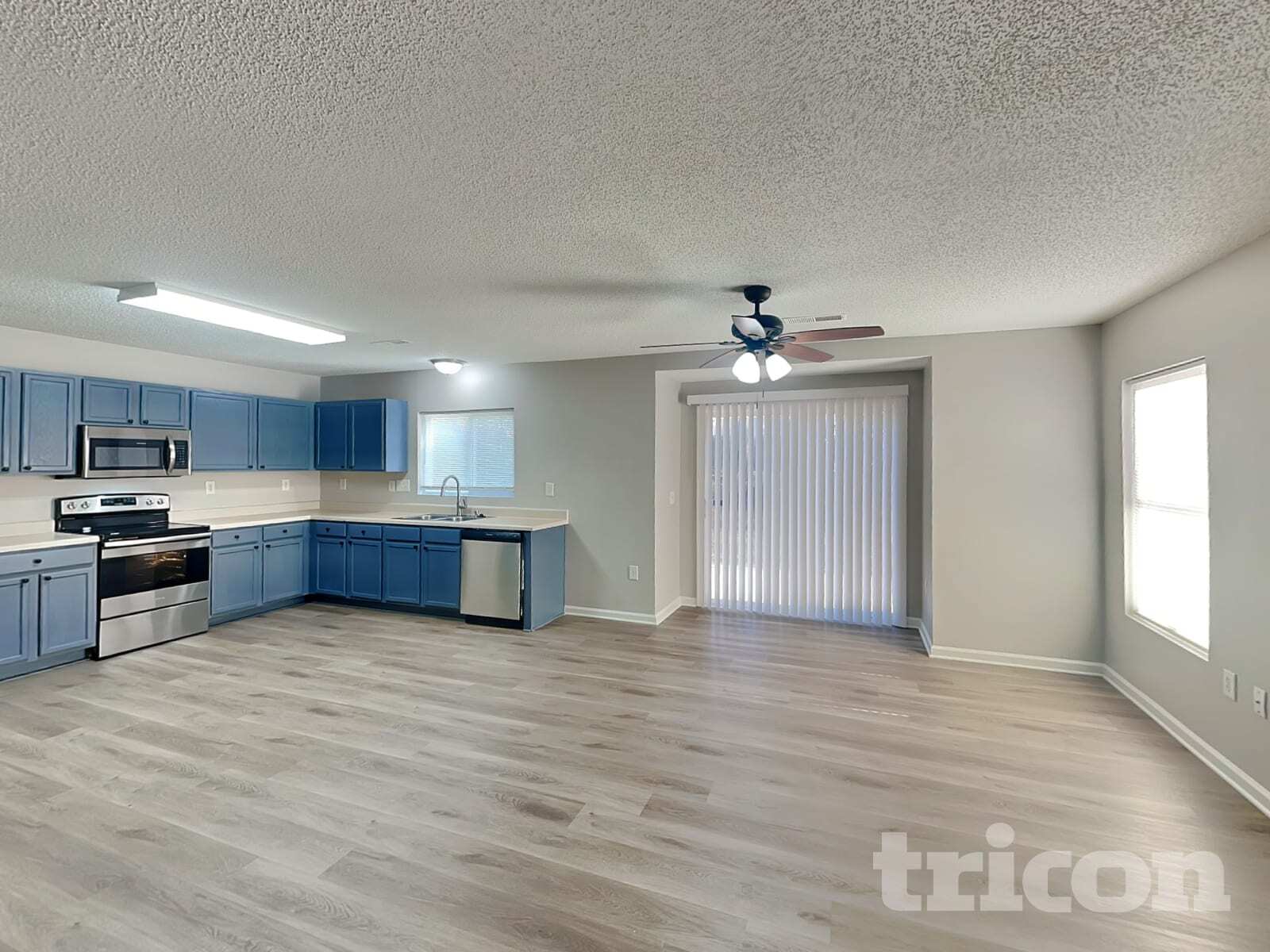 Building Photo - 10242 Hugue Way