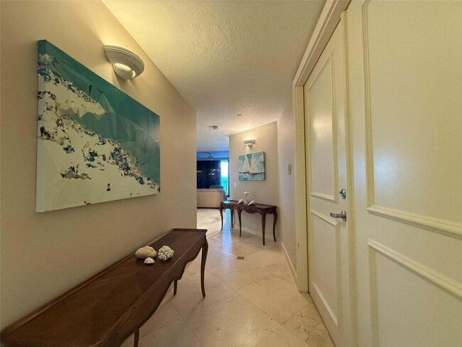 Building Photo - 800 Ocean Dr