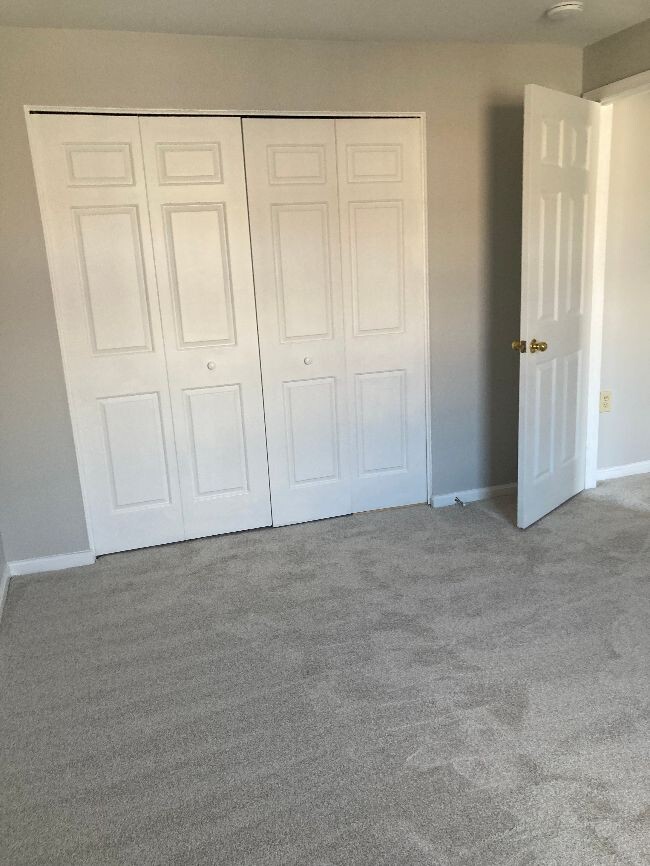 Building Photo - 112 Colony Ct