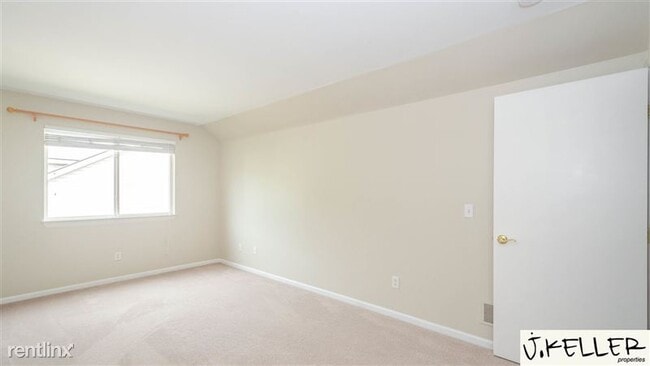 Building Photo - 3477 Ashburnam Rd