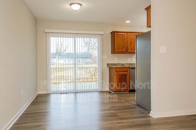 Building Photo - 4208 Princeton Ave