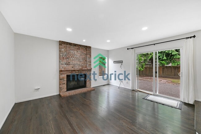 Building Photo - "Charming 3-Bedroom Retreat in Mill Creek with Spacious 2,125 Sq. Ft. Layout!"