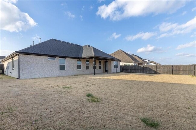 Building Photo - 224 S Benchmark Ln