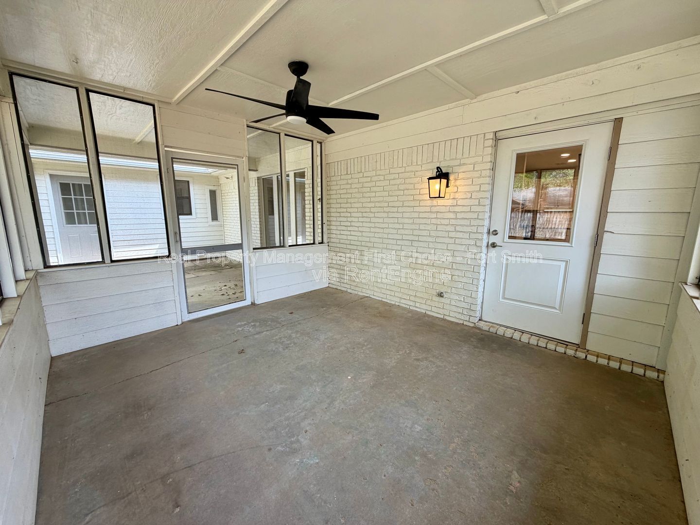 Building Photo - 10107 Old Mill Rd