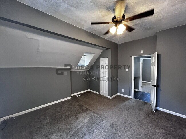 Building Photo - 1555 Salerno Dr