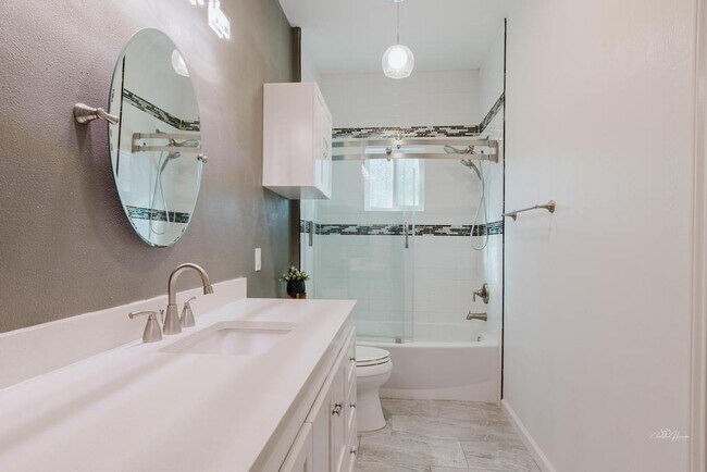 Building Photo - 14509 Crystal Ct