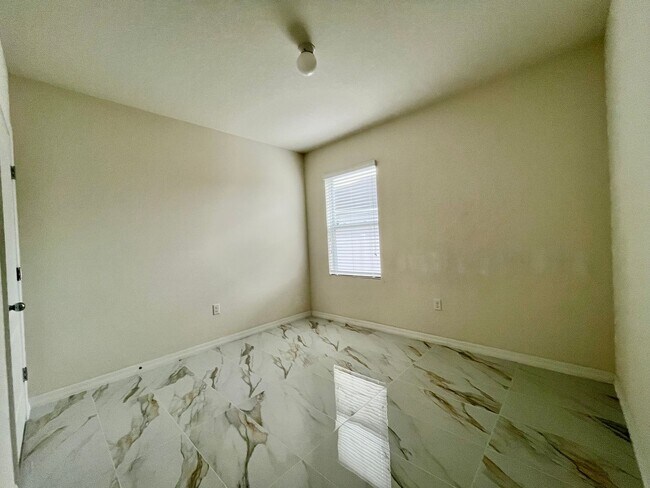 Building Photo - 3227 Bayou Bay Dr