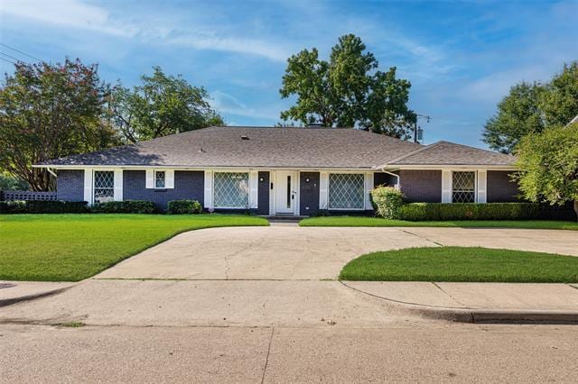 Building Photo - 6350 Glennox Ln