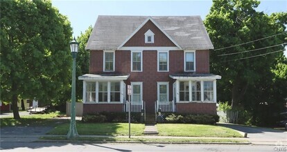 Building Photo - 146 E Main St