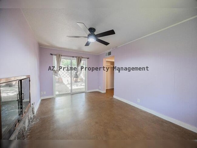 Building Photo - 351 E Encanto Dr