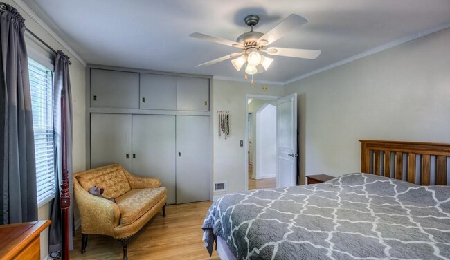 Building Photo - Charming 2 Bedroom In Benson!!