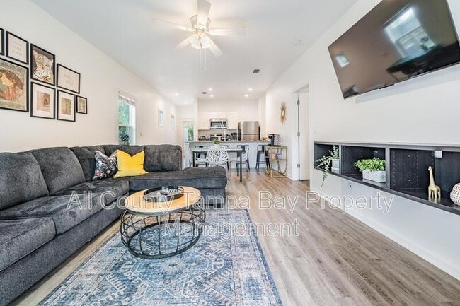 Building Photo - 2604 N Highland Ave