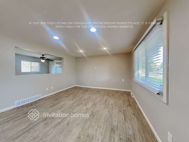 Building Photo - 387 Helena Cir