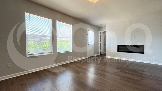 Building Photo - 13269 Fowler Dr