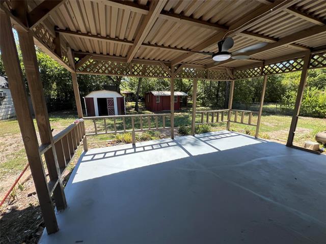 Building Photo - 8020 Laura St