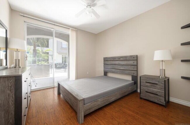 Building Photo - $2,750 - 1 Bed / 1 Bath Bottom Floor Beautiful Condo at Regents La Jolla
