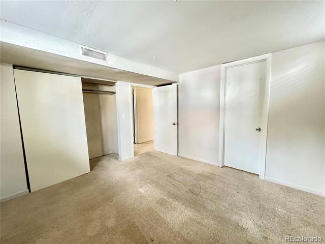 Building Photo - 5163 Beach Ct