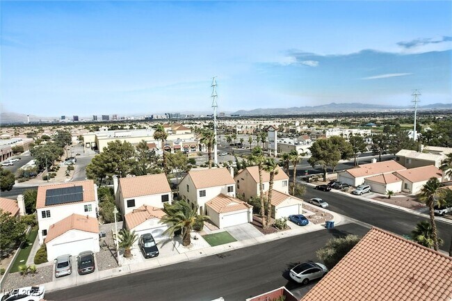 Building Photo - 3252 Centavo Dr