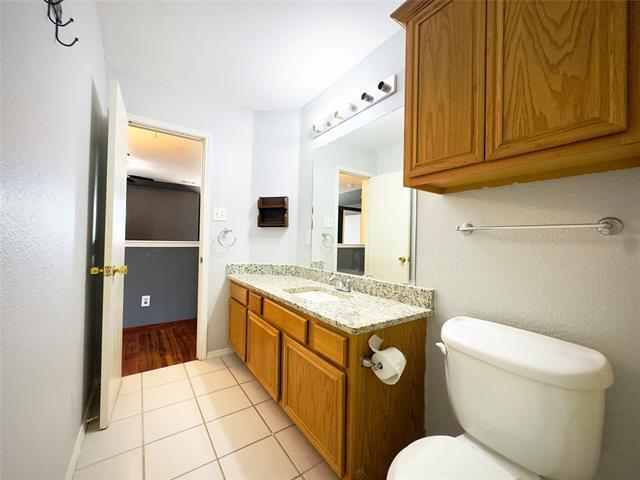 Building Photo - 3838 Brandon Park Dr