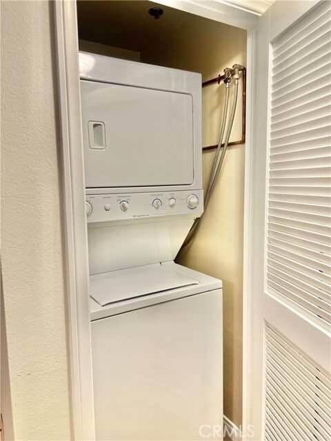 Building Photo - 2905 Montrose Ave