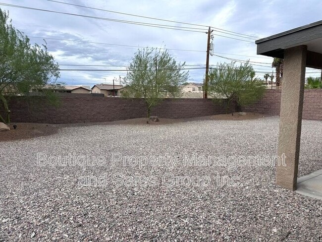 Building Photo - 2371 San Juan Dr