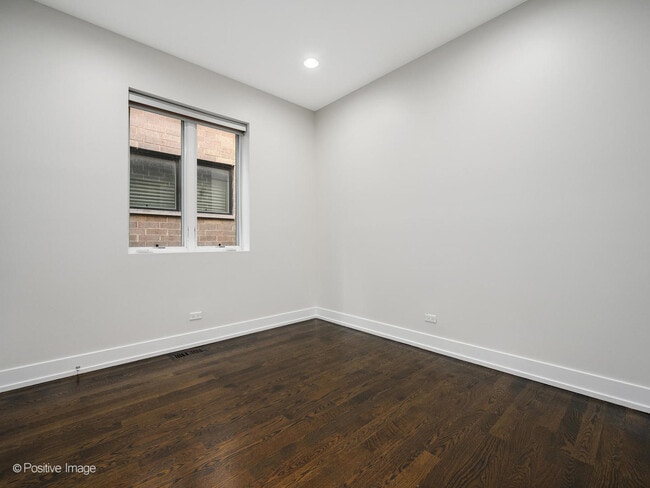 Building Photo - 1541 W Fry St