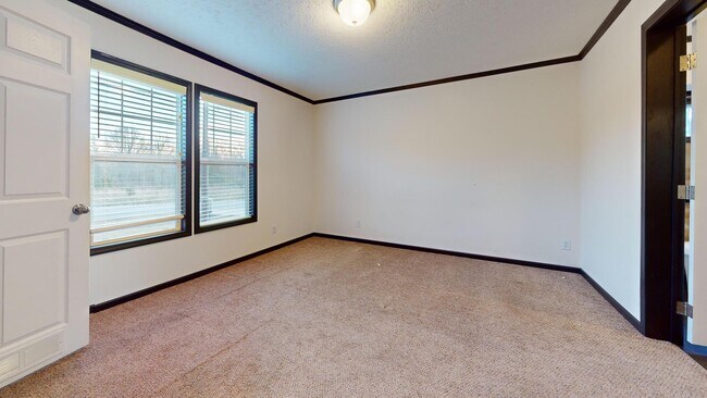 Building Photo - 7708 Waxhaw Hwy