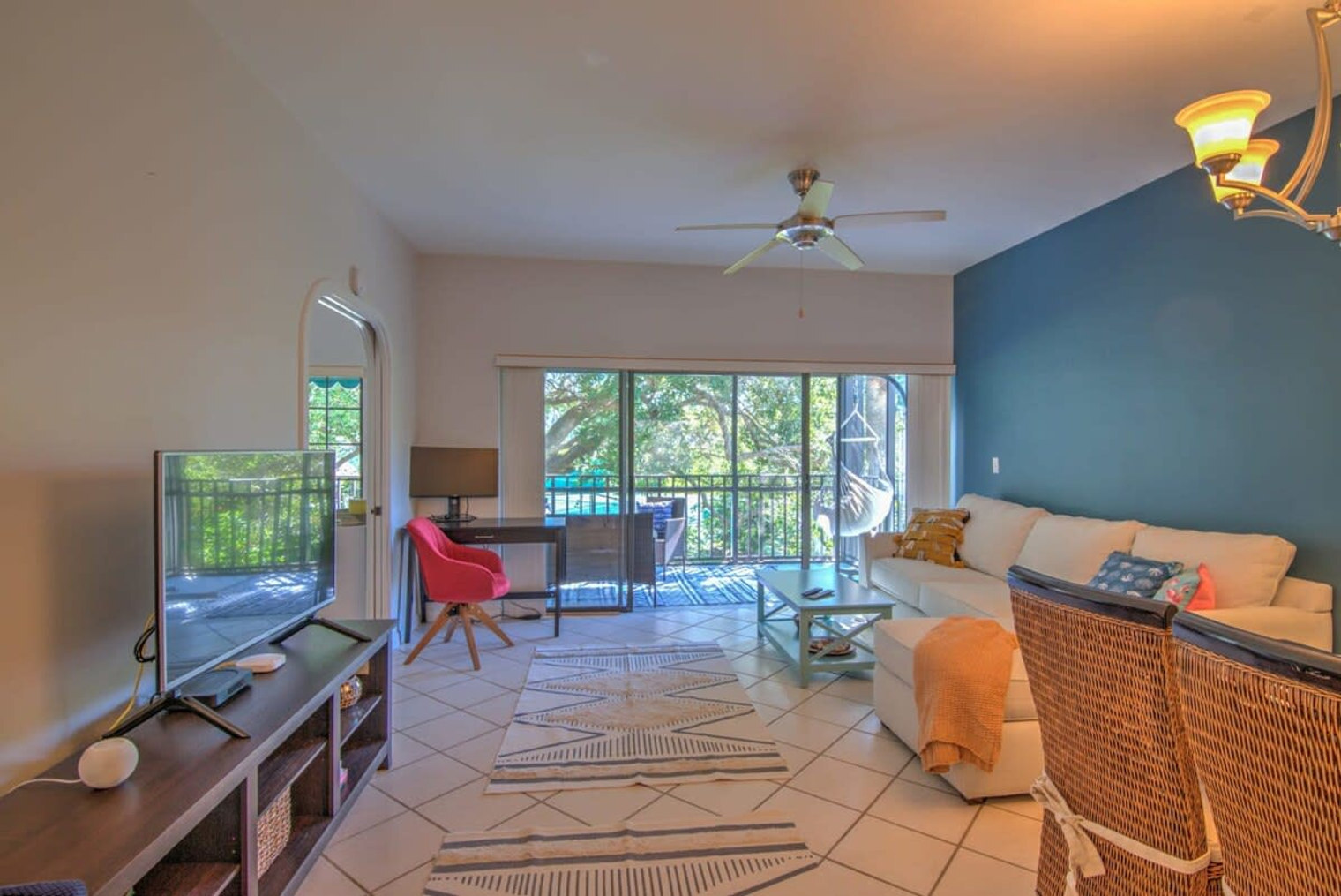 Building Photo - 3304 Europa Dr