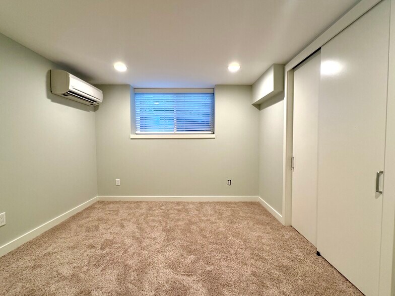 Building Photo - 7419 Keen Way N