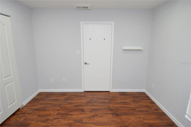 Building Photo - 8621 Fancy Finch Dr