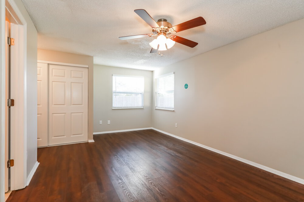 Building Photo - 8060 Creedmoor Dr