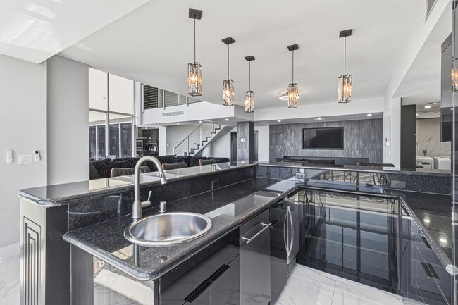 Building Photo - 3111 Bel Air Dr