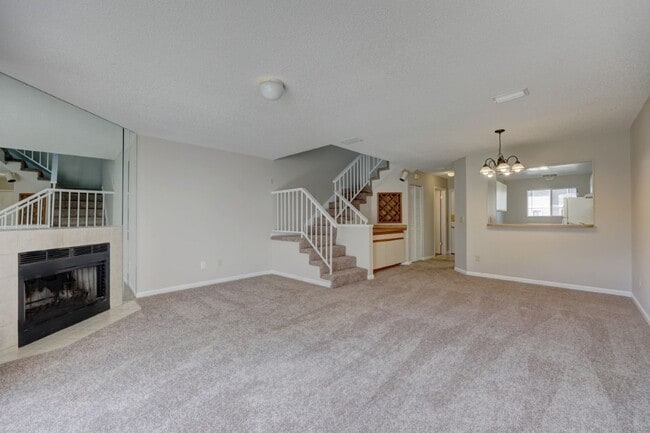 Building Photo - 3801 Crown Point Rd