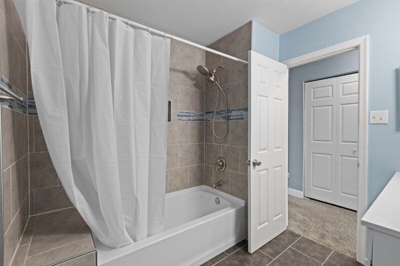 Building Photo - 4920 S Tupelo Turn