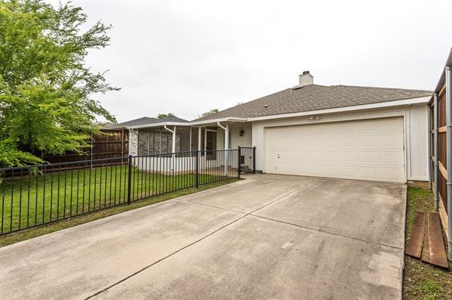 Building Photo - 5922 Royalcrest Dr