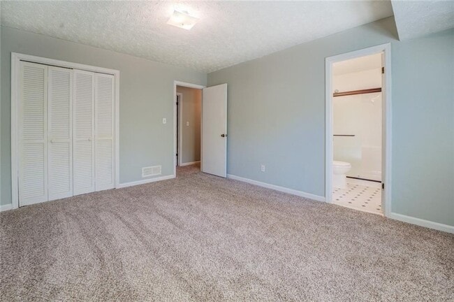 Building Photo - 905 Rambling Rose Ct NW