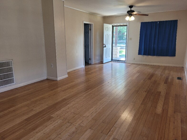 Building Photo - 1717 S W St