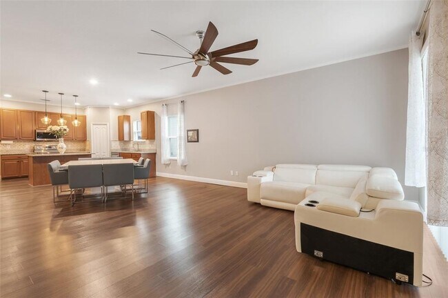 Building Photo - 1125 Democracy Dr