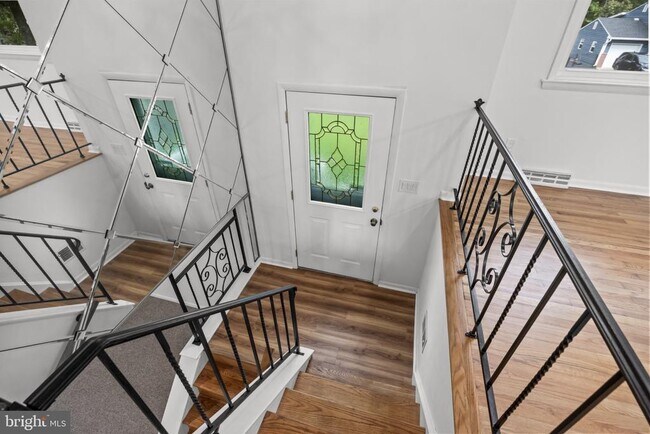 Building Photo - 408 California Trail